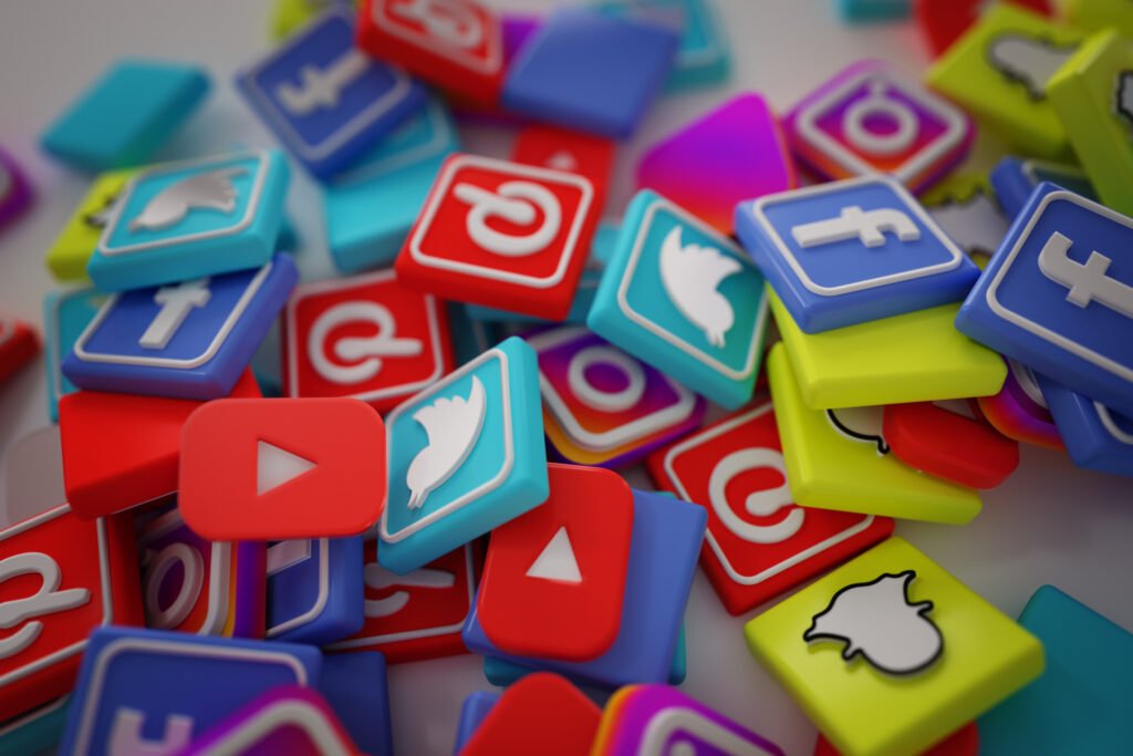 o-poder-de-estar-nas-redes-sociais-certas-blogpost-nostudio